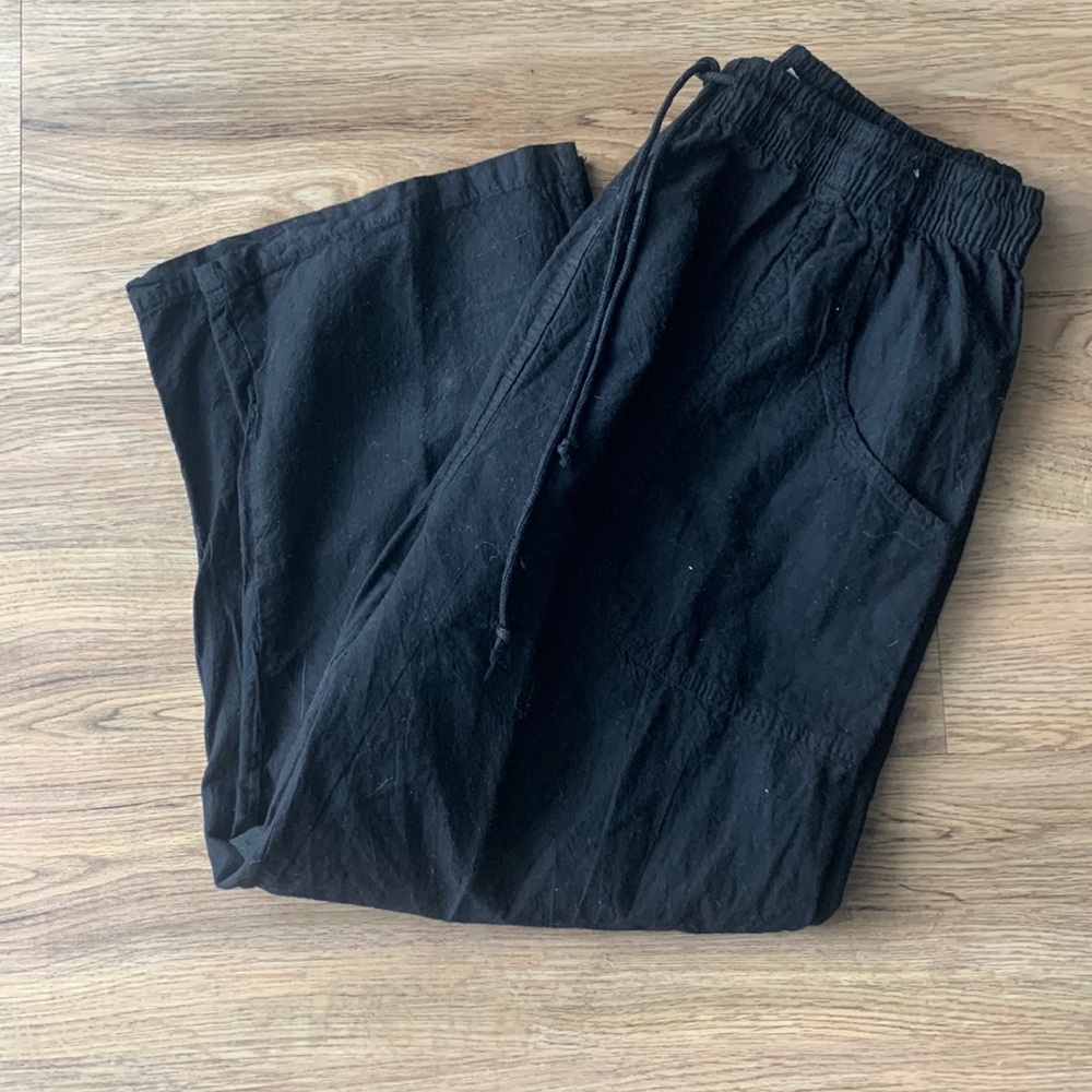 Black capris. Size medium